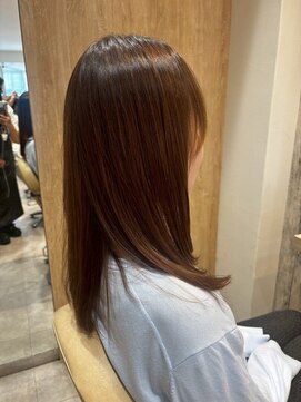 エヌアンドエー せんげん台店(N&A) 艶髪ブラウン×顔まわりレイヤーのナチュラルセミロング