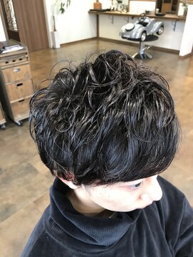 ヘアルーム シュエッチュール(hair room chouetture) マッシュパーマ