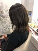 ミディアム外ハネスタイル