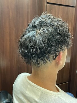 ヒロギンザ 新橋店(HIRO GINZA) ツイストパーマ×スキンフェード