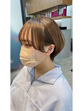 ガロウ 大通店(garou) 丸みショート