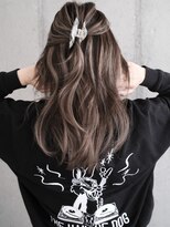 マリアナ(Mariana)&nbsp;ハイライトショートヘアレイヤーカットダブルカラー