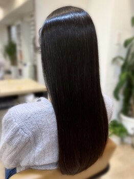 ザシラ 市川南店(THE SIRA)の写真/【クリスタライジングストレート】で、ダメージレスなのに柔らかな仕上がりに！