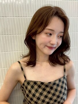 ポーチバイハニー オモテサンドウ(PORCH by HONEY omotesando) くびれヘア/レイヤーカット/センターパート/マロンブラウン1