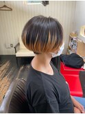 ハンサムショート　刈り上げ女子　グラデーションカラー