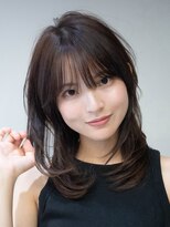 サーカス バイ ビュートリアム 青山(CIRCUS by BEAUTRIUM)&nbsp;小顔ミディアムレイヤーシースルーバング青山表参道20代30代40代