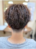 ツイストスパイラルパーマ 刈り上げ  ショートレイヤー 眉カット