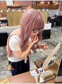 ケアブリーチピンクミルクティーベージュ顔まわりレイヤーカット