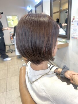 ショートボブ×アッシュベージュ