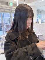 アトロ(Atoro)&nbsp;顔周りレイヤーカット/ミディアムヘア