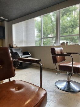 メイルヘア 神戸元町(MAIL HAIR)の写真/【元町1分】一人のスタイリストが仕上げまで担当◎完全貸し切りプライベートサロン