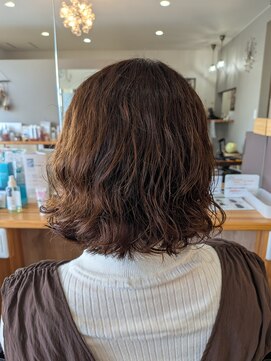 アグー(Aguu) 外ハネとパーマ