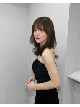 ボタン コロン 表参道 原宿(VOTAN COLON) ミディアムレイヤー/顔まわりカット/くびれミディアム