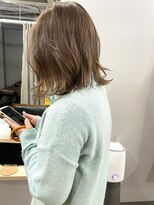 カミエ(kamie)&nbsp;透明感のあるベージュボブ×大人っぽい仕上がり