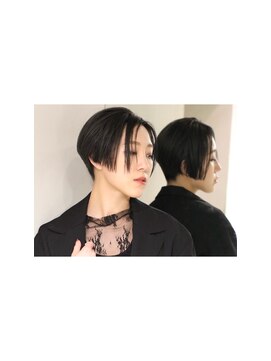 メイカ(MEIKA) スリークショート