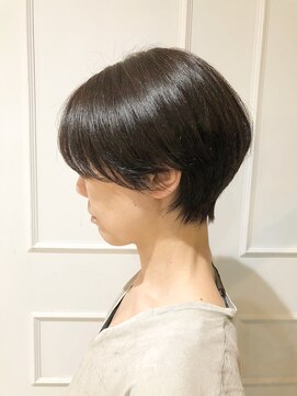 スペックホルダー(Spec Holder) 襟足丸みショートくびれショートハンサムショート束感ショート11