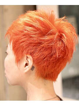 ヘア デザイン リスク(HAIR DESIGN RISK) 【RISK 高橋勇太】三鷹 カットが上手いハイトーンベリーショート