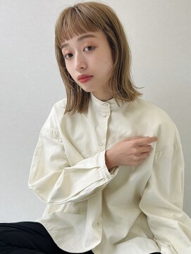 ソヨン 栄店(SOYON) 肩下外ハネ レイヤー オン眉