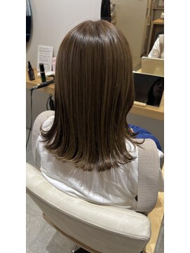 パラゴ(PARAGO.) 《緑橋/城東区/女性サロン》切りっぱなし×くすみベージュ