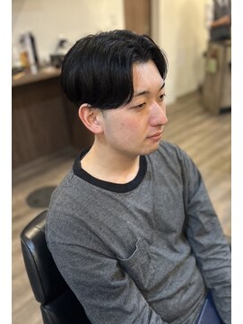 ジェイソン(JASON) 【ナチュラルショートヘア】メンズの定番センターパートスタイル