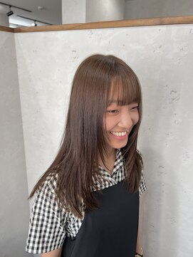 ラウンズ 錦糸町(Rounds) レイヤーカット×ミルクティーベージュ