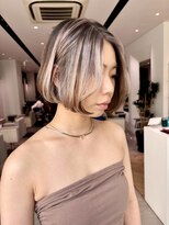 ステア ケース(stair case)&nbsp;地毛残し　ハイライト　ハイトーンボブ