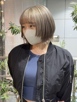 ヘアーアンドメイク ビス(HAIR&MAKE bis) 透明感ミルクティーグレージュカラー♪【唐木彩華】