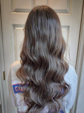 アロマ ヘアー ルーム 新宿3号店(AROMA hair room) 透明感ウェーブロング/グレージュカラー/艶感カール/外国人風