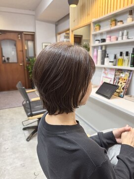 コロレ(COLORE) 上品ショートボブ