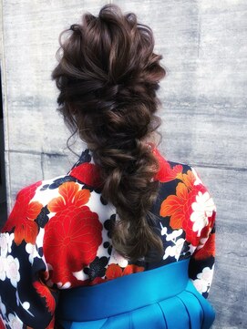 ヘアセットサロン プティ 神戸三宮(petit) 袴ルーズ編み下ろし