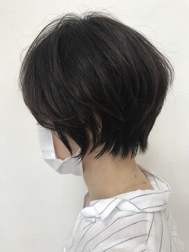 ヒルズ(BiBi hills) 高知 南国市 BiBi hills クビレショート 大人ショート