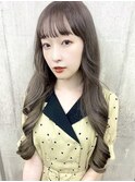 ハイトーングレージュ