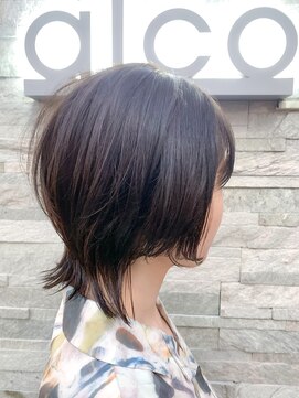 アルコ 三軒茶屋(alco) 丸みを残した女性らしいショートウルフ