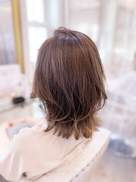 イリス 栗平(iiris) 軽やか外ハネボブ