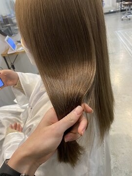 ロロネー 梅田(Lolonois) 【Lolonois梅田】ブリーチ3回でこの艶 髪質改善カラー