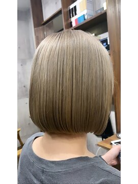 ラフ 難波店(LAFF) #黒髪#ボブルフ#ネビージュ#小顔#ワンレン