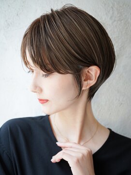 カライング(ing) 大人可愛い20代30代40代黒髪前下がりショートボブ丸みショート◎