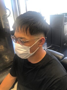 ヒロザバーバー(HIRO THE BARBER) フェード