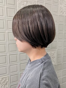 ヘンリエッタ 自由ヶ丘(Henrietta) 丸みショート