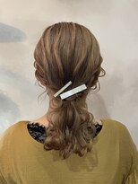 ビスクヘアデザイン(bisq hair design)&nbsp;HuwaHuwa pony arrange