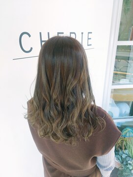 シェリー(cherie) オリーブグレージュ