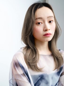 エインアンリー 表参道(AIN.ANLY.) エアリーカールエアリーパーマミルクティーアッシュ長めバング