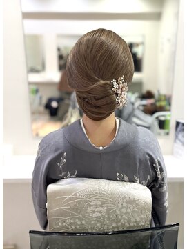 アメリ(AMELIE) 和装シニヨンスタイル