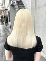 ブリーチダブルカラーホワイトカラーインナーカラー裾カラー艶髪