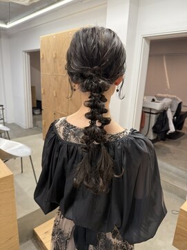 バド(bado) 大人のツインローポニー