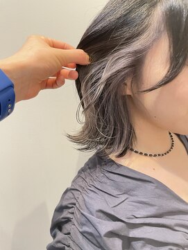 アイリー 名古屋(A/LEE) インナーカラー／イヤリングカラー／グレージュ