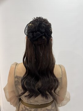 ウタシロイロ(uta shiroiro) カチモリハーフアップ