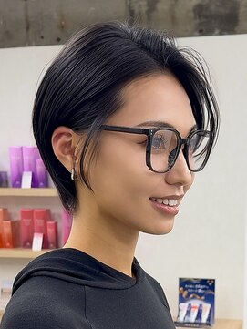 エルヘアメゾン(el. hair maison) 黒髪ハンサムショート静岡ショートボブブルーブラック髪質改善