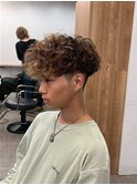 スペインカール ハイライトカラー　メンズカット　メンズパーマ