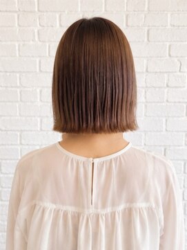 サロン デュッカ(Salon Duka) 切りっぱなしボブ